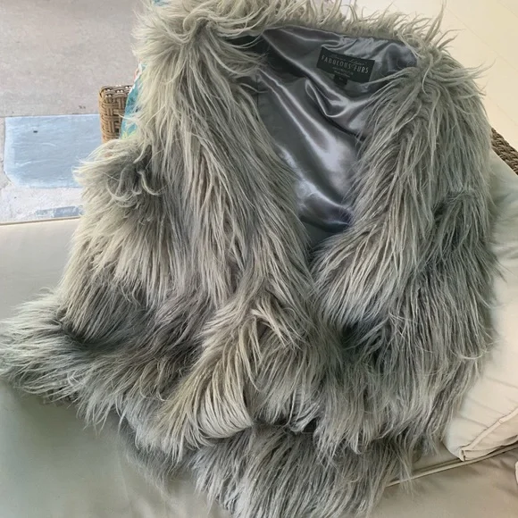 Fabulous Furs Gray Faux Fur Vest - Picture 7 of 8